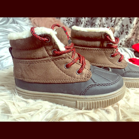 OshKosh B'gosh Other - snow boots